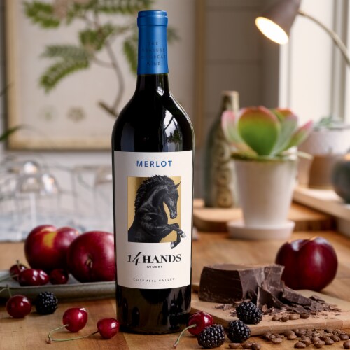 14 Hands Merlot Red Wine Perspective: bottom