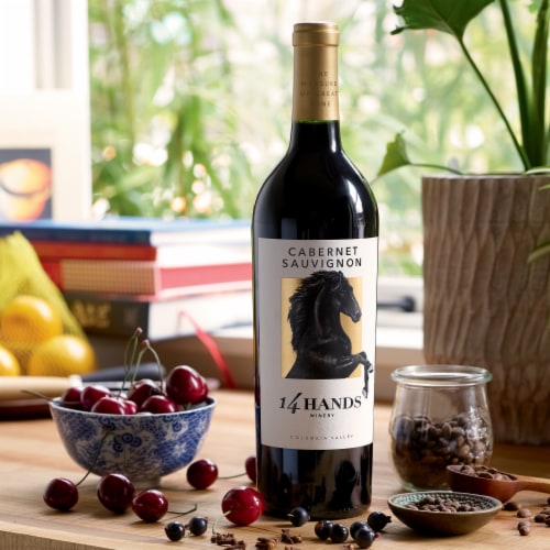 14 Hands Columbia Valley Cabernet Sauvignon Red Wine Perspective: bottom