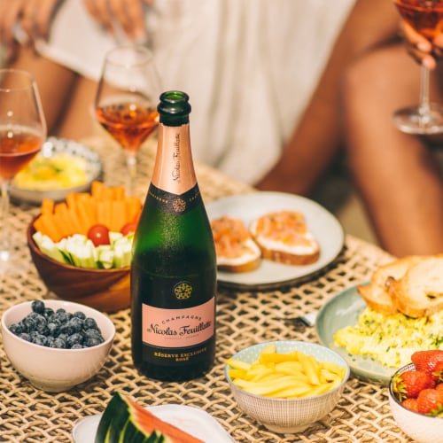 Champagne Nicolas Feuillatte Réserve Exclusive Rosé Champagne French Rosé Sparkling Wine Perspective: bottom