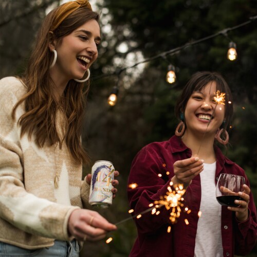 14 Hands Unicorn Rosé Bubbles Washington Rosé Sparkling Wine Can Perspective: bottom