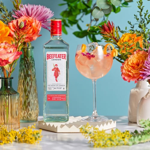 Beefeater London Dry Gin Perspective: bottom