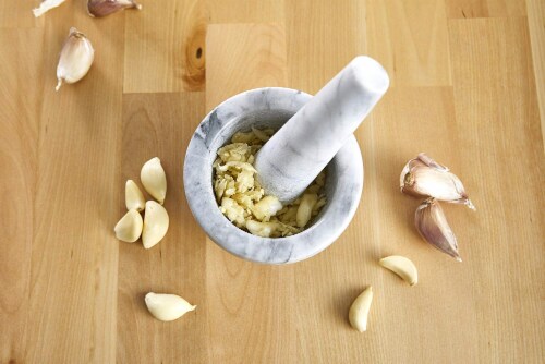 IMUSA Marble Molcajete Mortar and Pestle - White Perspective: bottom