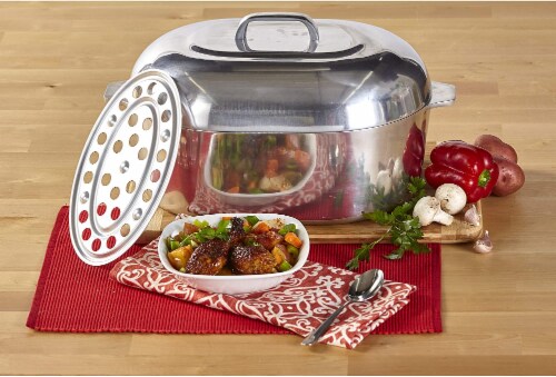 IMUSA Aluminum Cajun Classic Oval Covered Roaster Perspective: bottom