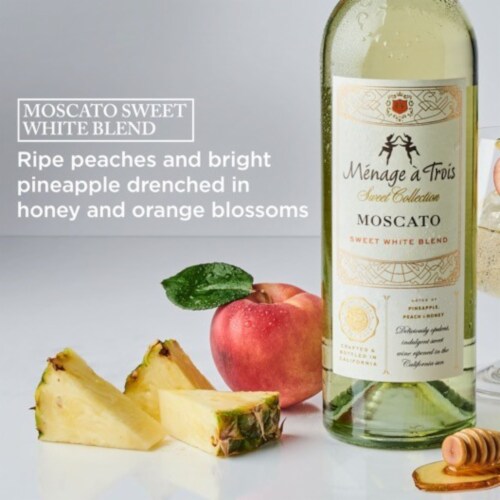 Menage a Trois Sweet Collection Moscato Sweet White Wine Perspective: bottom