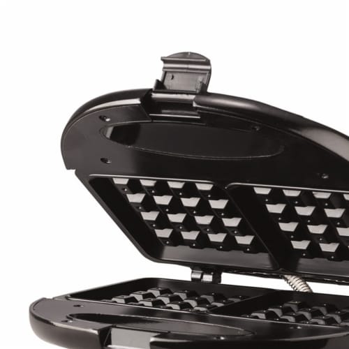 Brentwood Dual Non-Stick Waffle Maker - Black/Stainless Steel Perspective: bottom
