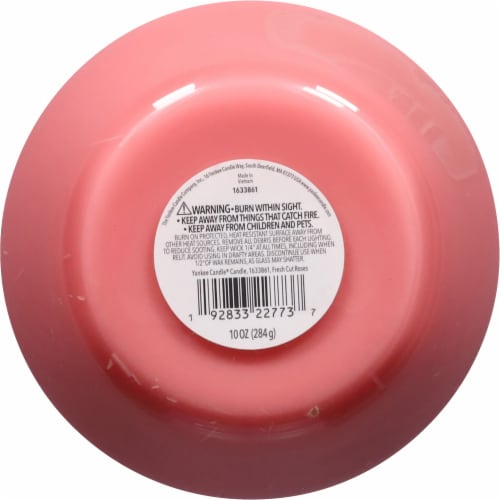 Yankee Candle® Medium Fresh Cut Roses Jar Candle Perspective: bottom