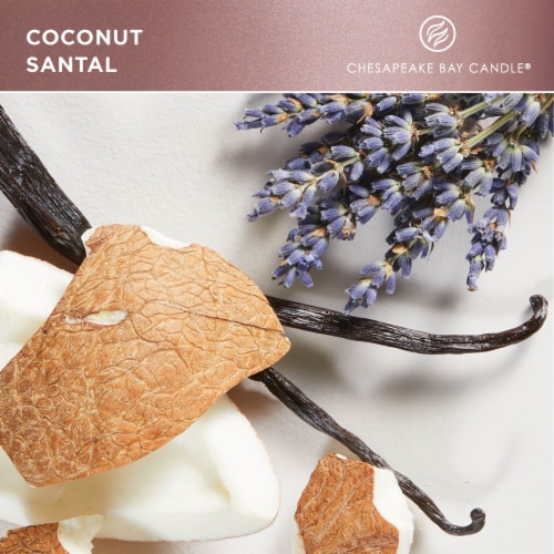 Chesapeake Bay Candle® Be Calm Coconut Santal Perspective: bottom