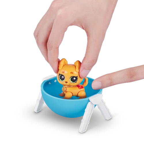 Zuru 5 Surprise Pet Rescue Mystery Toy Perspective: bottom