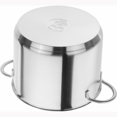Ballarini 8-qt Stainless Steel Pasta Pot with Lid and Strainers Perspective: bottom