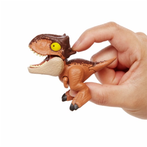 Mattel® Jurassic World Camp Cretaceous Carnotaurus Action Figure Perspective: bottom