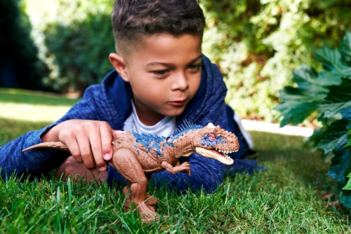Mattel® Jurassic World Dominion Roar Strikers™ Rajasaurus Toy Figure Perspective: bottom