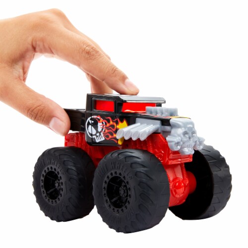 Mattel Hot Wheels® Monster Trucks Roarin Wreckers Bone Shaker Vehicle Perspective: bottom