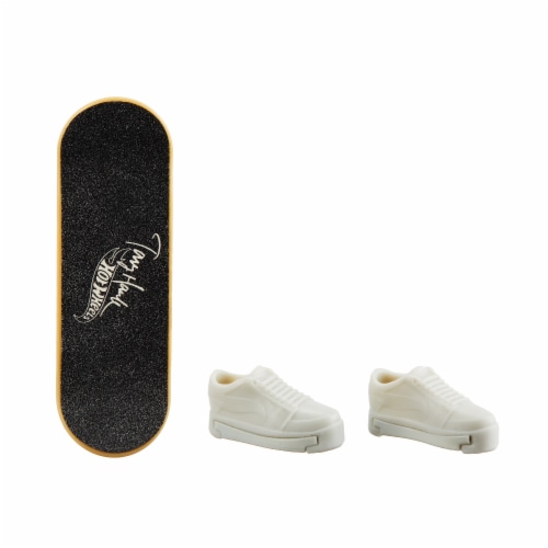 Mattel Hot Wheels Skate™ Talon Shred™ Skateboard Toy Perspective: bottom