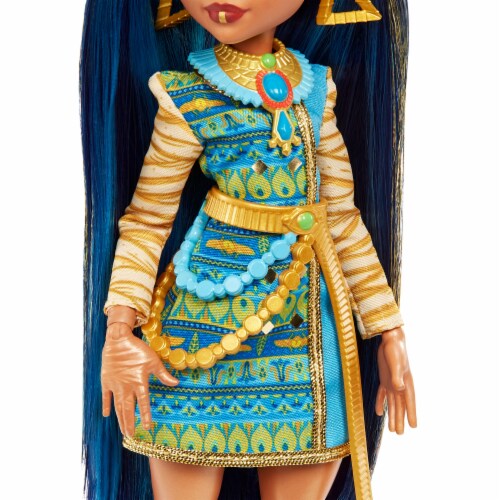 Mattel Monster High™ Cleo de Nile Doll Perspective: bottom