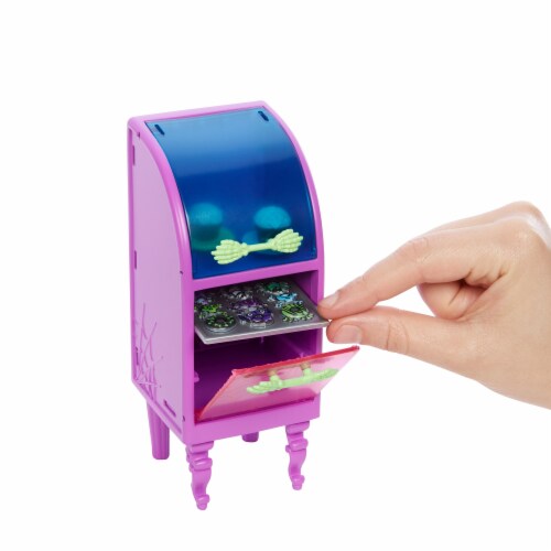 Mattel Monster High The Coffin Bean Playset Perspective: bottom