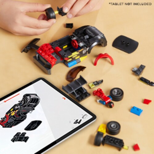 Mega Construx™ Hot Wheels® '16 Cadillac ATS-V R Building Set Perspective: bottom