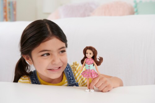 Barbie Chelsea Scoliosis Doll Perspective: bottom
