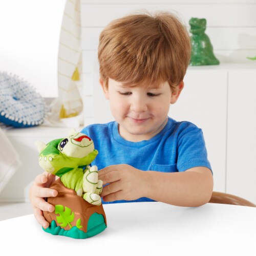 Fisher-Price Squish Toy Dinosaurs Triceratops Perspective: bottom