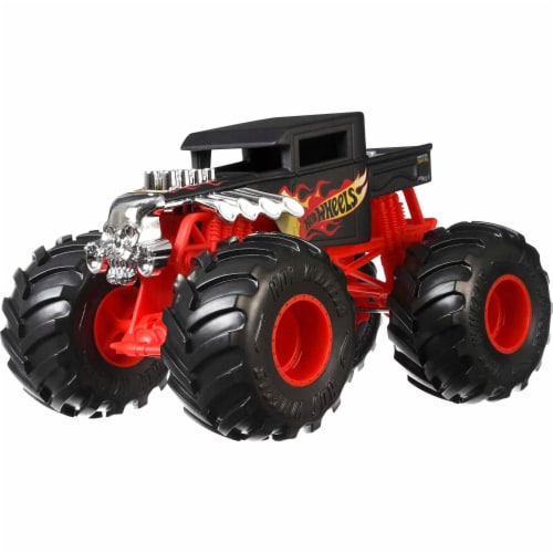 Hot Wheels Monster Trucks Bone Shaker, 1:24 Scale Die-Cast Toy Truck with Giant Wheels Perspective: bottom
