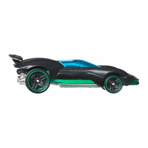 Mattel® Hot Wheels® Luke Skywalker Toy Car Perspective: bottom