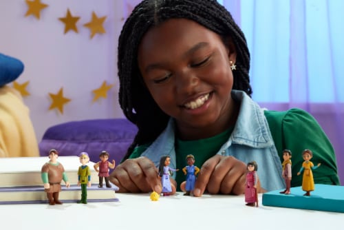 Mattel® Wish Mini Characters Pack Perspective: bottom