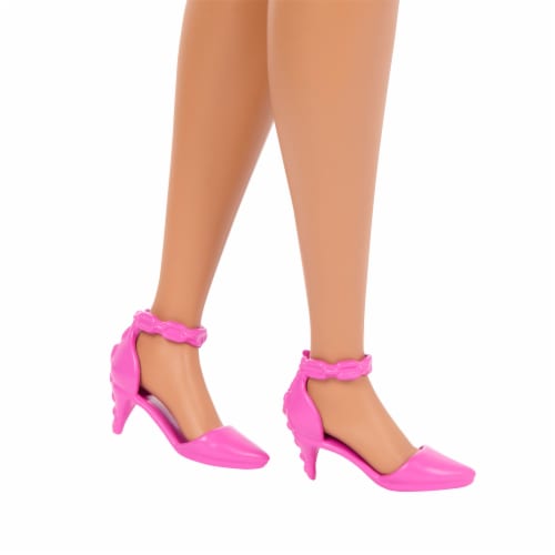 Mattel Barbie® 1983 Doll Perspective: bottom