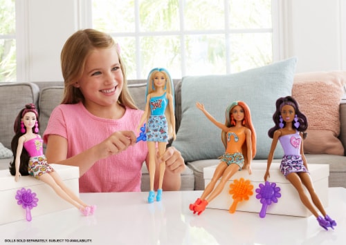 Mattel® Barbie® Color Reveal Doll Perspective: bottom