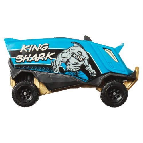 Mattel Hot Wheels Batman King Shark Aero Pod™ Diecast Vehicle Perspective: bottom