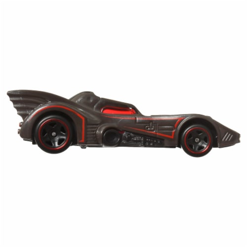Mattel® Hot Wheels®  Batmobile Perspective: bottom