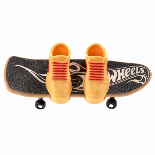 Mattel Hot Wheels Skate Tony Hawk Fingerboard wth Shoes Toy (Styles May Vary) Perspective: bottom