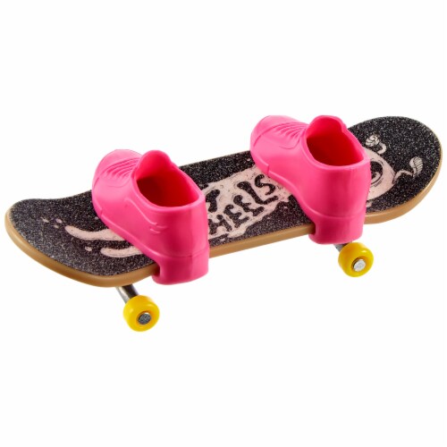Mattel Hot Wheels Skate Tony Hawk Fingerboard wth Shoes Toy (Styles May Vary) Perspective: bottom