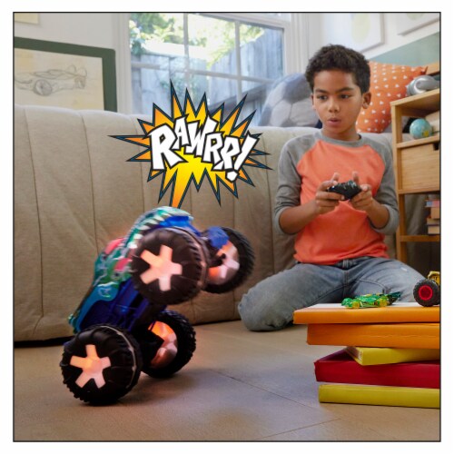 Matte®l Hot Wheels® Monster Trucks Power Smashers™ Mega Wrex Alive RC™ Vehicle Perspective: bottom