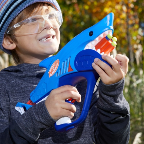 Nerf Wild Blasters Sharkfire Perspective: bottom