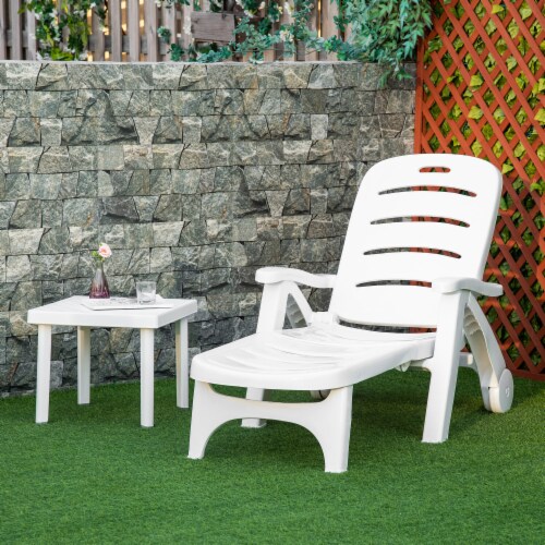 White plastic pool chairs 2025