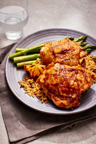 Sanderson Farms® Fresh Chicken Thighs Perspective: bottom