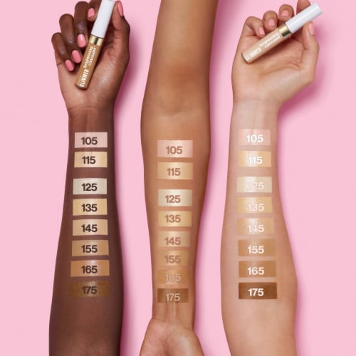 Revlon Glimmer Correcting Concealer 105 Perspective: bottom