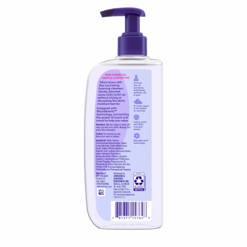 Clean & Clear Night Relaxing Oil-Free Night Face Wash Perspective: bottom