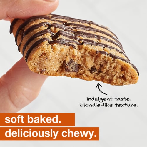 KIND Gluten Free Peanut Butter Almond Flour Blondie Soft Baked Squares Perspective: bottom
