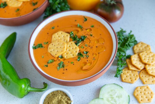 Milton's Craft Bakers Organic Cheesy Cheddar Crackers Perspective: bottom