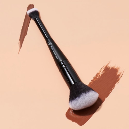 e.l.f. Complexion Duo Makeup Brush Perspective: bottom