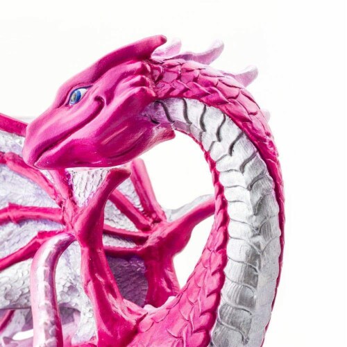 Love Dragon Toy Perspective: bottom