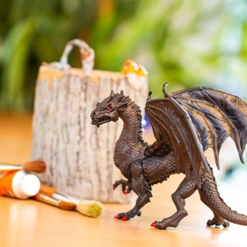 Twilight Dragon Toy Perspective: bottom