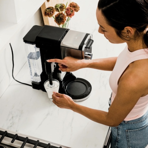 Ninja® DualBrew Pro CFP301 Specialty Coffee System Perspective: bottom