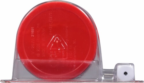 Hasbro Yahtzee to Go Game Perspective: bottom
