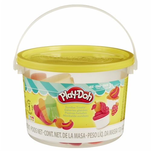 Play-Doh Mini Bucket - Assorted Perspective: bottom