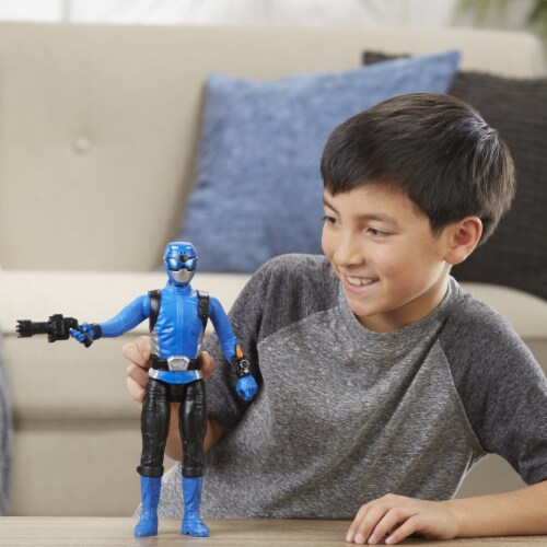 Hasbro Power Rangers Beast Morphers Blue Ranger Action Figure Perspective: bottom