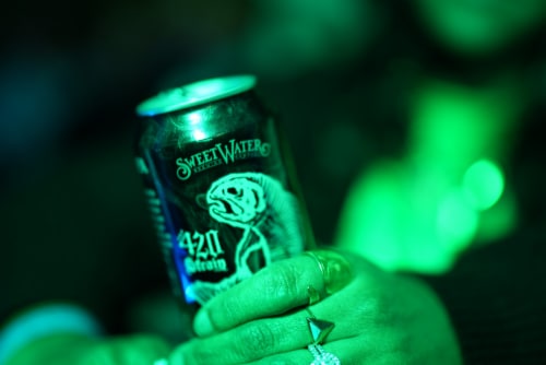 SweetWater Brewing Company 420 Strain G13 Perspective: bottom