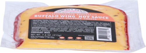 Yancey's Fancy Savory Garlic Buffalo Wing Cheddar Cheese Perspective: bottom