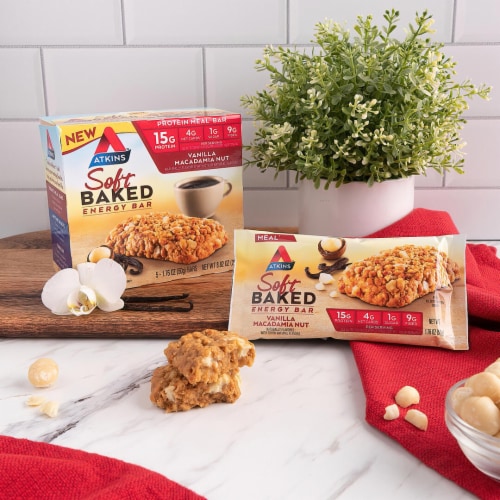 Atkins Vanilla Macadamia Nut Soft Baked Energy Protein Bar Perspective: bottom