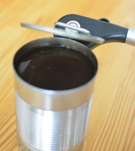 Zulay Kitchen Smooth Edge Can Opener - No Sharp Edges or Cuts Perspective: bottom